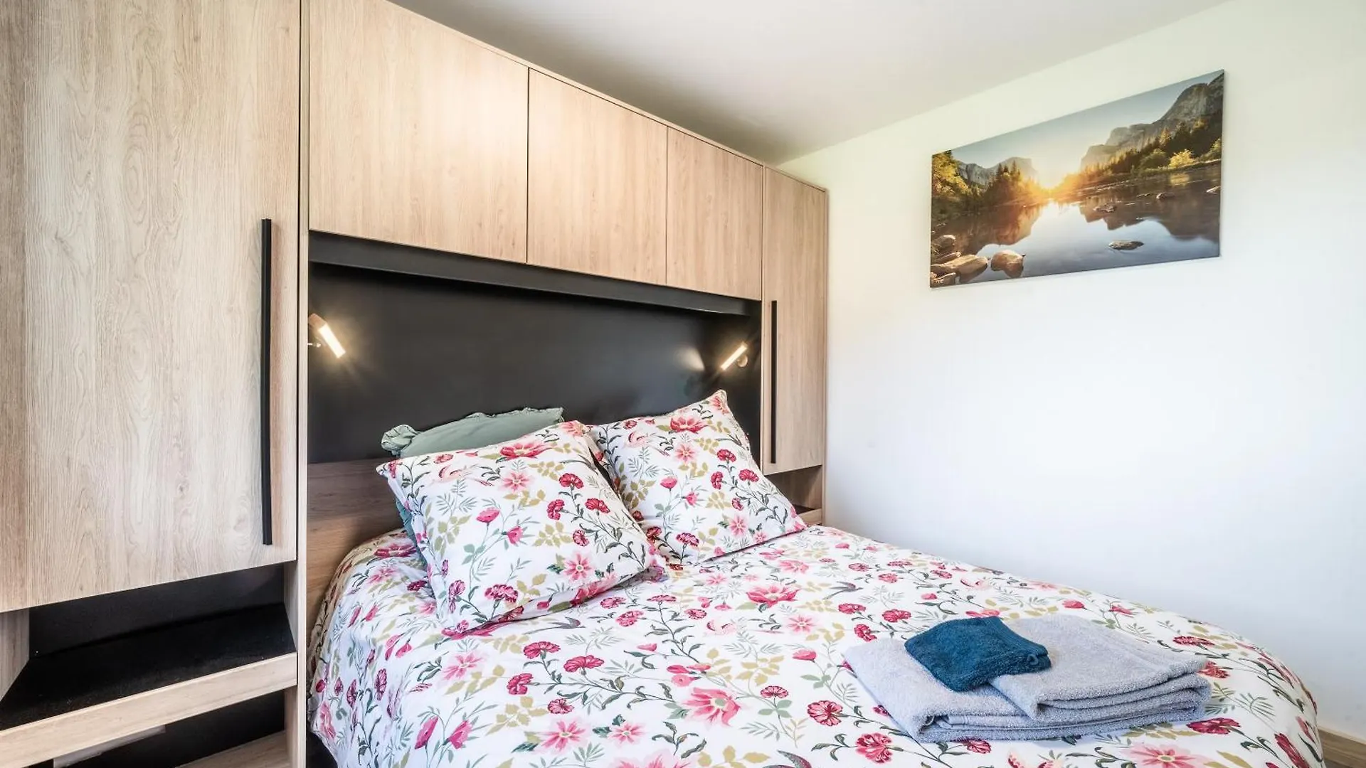 Chalet Les Mios, Chez Isa Vacheresse Apartment